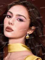 برق لب تقویت کننده EMBER ROSE IMMORTAL LOVE رنگ  AMOR شیگلم SHEGLAM - Image 2