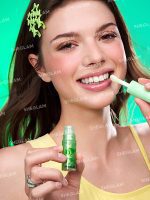 برق‌ لب Super Trio از کلکسیون Powerpuff Girls مدل Buttercup شیگلم SHEGLAM - Image 4