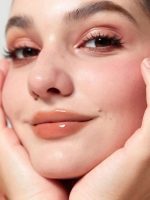 حجم دهنده لب  POUT-PERFECT SHINE LIP PLUMPER-WALK ON THE BEACH شیگلم SHEGLAM - Image 2