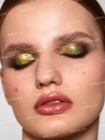 خط‌ چشم اکلیلی  INSTA-PARTY رنگ VIP شیگلم SHEGLAM - Image 4