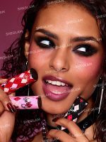 رژ لب تغییر رنگ Thrill Seeker هارلی کویین X SHEGLHarley Quinn X SHEGLAM - رنگ Gotham شیگلم - Image 5