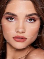 رژ لب مات با ماندگاری طولانی DYNAMATTE BOOM رنگ ‏‏ ‏PLOT TWIST شیگلم SHEGLAM - Image 2