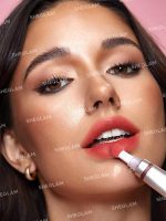 رژ لب مایع مات بالش‌دار Pout Cushion - رنگ Catching Z’s شیگلم SHEGLAM - Image 3