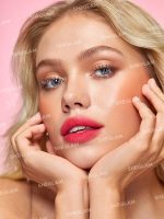 رژ لب مایع مات بالش‌دار Pout Cushion - رنگ Nod Off شیگلم SHEGLAM - Image 3