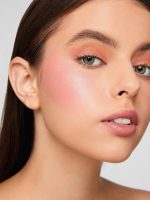 رژگونه استیکی روشن کننده پوست “Glowin’ Up”رنگ WILD LOVE شیگلم SHEGLAM - Image 3