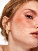 رژگونه مات سبک LIGHTWEIGHT رنگ SCROLLING شیگلم SHEGLAM - Image 3