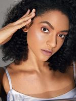 هایلایتر COSMIC CRYSTAL MOUSSE رنگ  PINKY PROMISEشیگلم SHEGLAM - Image 5