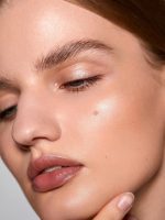 هایلایتر MOONSIDE رنگ COSMIC STREAM شیگلم SHEGLAM - Image 2