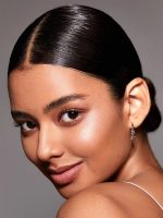 هایلایتر MOONSIDE رنگ COSMIC STREAM شیگلم SHEGLAM - Image 4