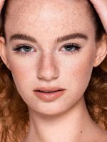 کرم پودر مخصوص پوست  رنگ  CHANTILLY شیگلم SHEGLAM COMPLEXION PRO با پوشش مات و ماندگاری طولانی‌ - Image 4