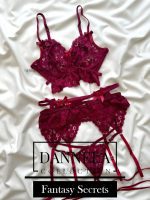 ست لباس زیر فنردار دانلا – راز تمشک شبانه | Raspberry Night Secret