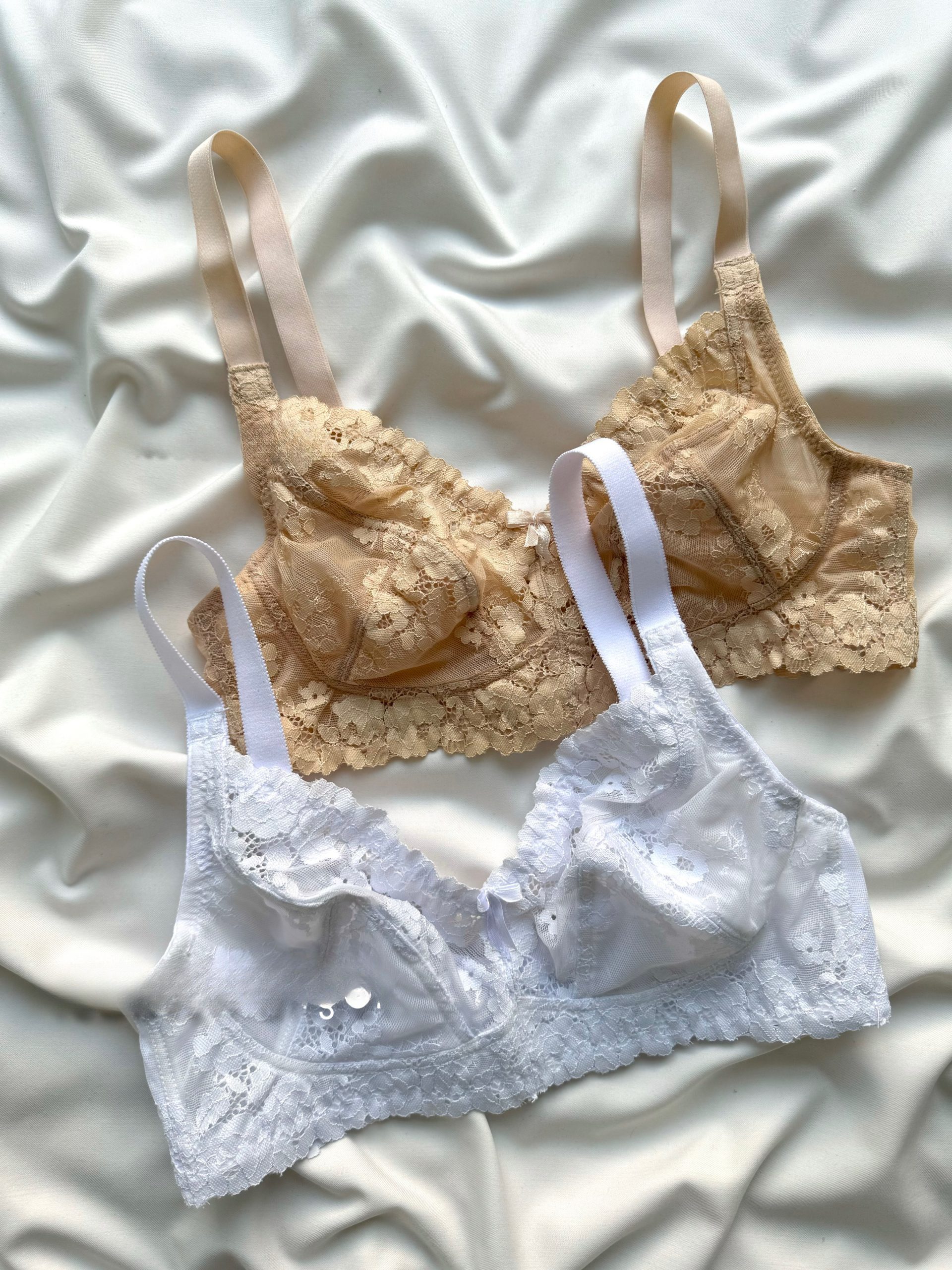 4451AB0C-90CC-4D57-AE66-1B08D30CD1A0-scaled سوتین زنانه بدون فنر دانلا