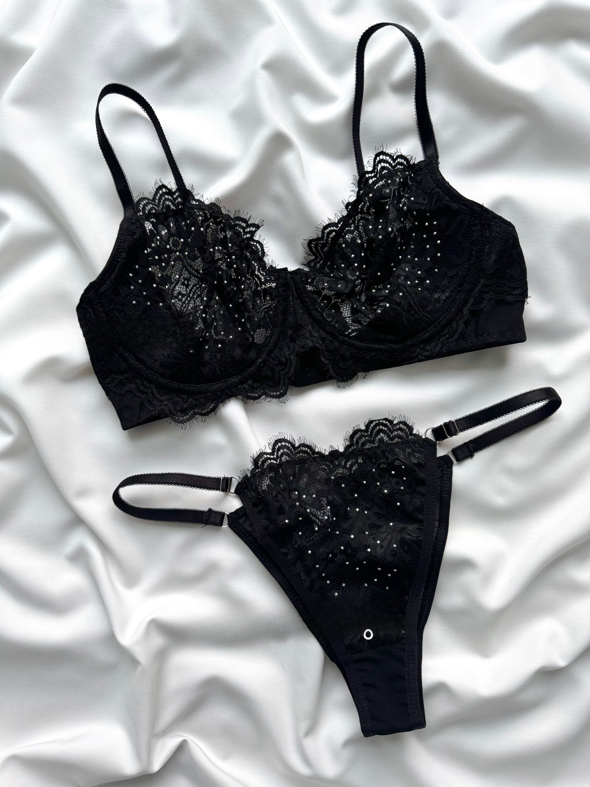 7E505649-4158-4A9E-A79A-07AF22925DD3-scaled ست لباس زیر فنردار میس پرل دانلا - Image 1