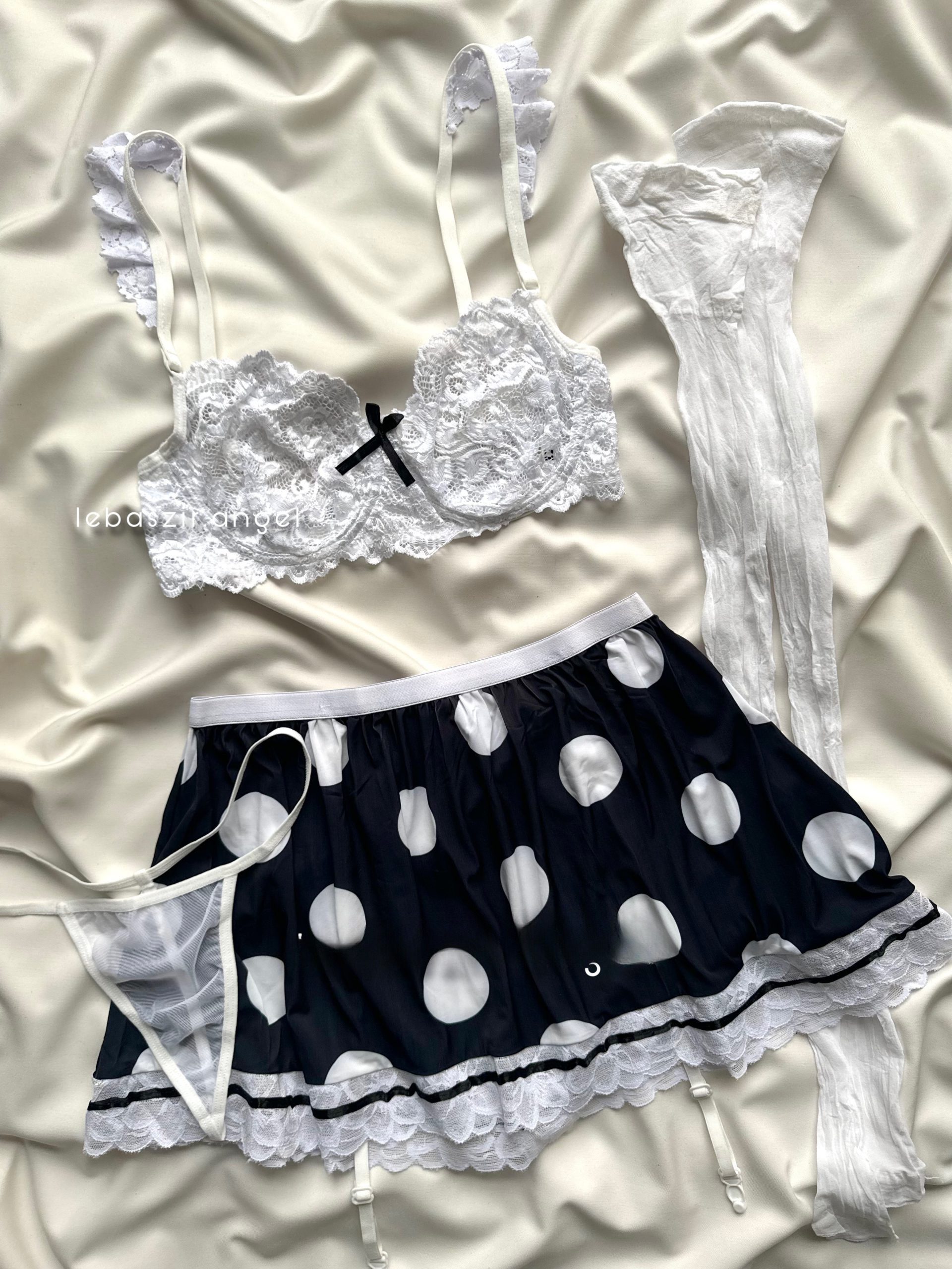 AC47CB37-CCFA-442C-95F4-D7BD6D565FFF-scaled ست لباس خواب زیر دامن خال دار دانلا