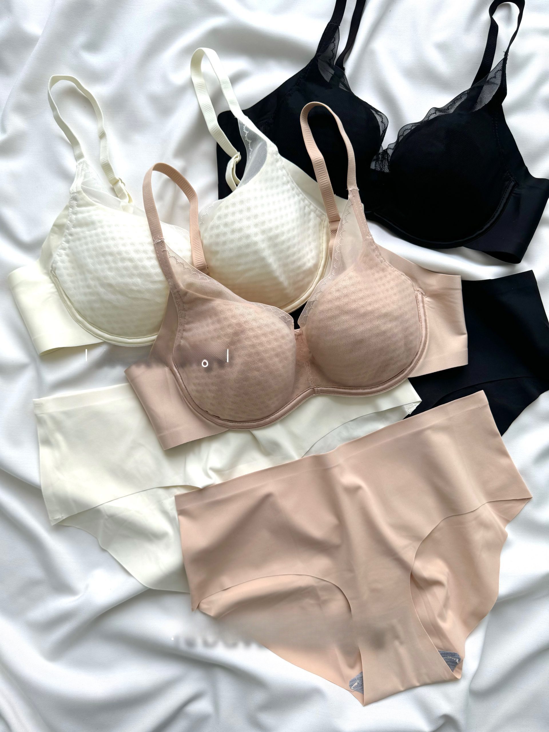 BC261C58-56D4-4041-AE08-5DDF7F18B8FF-scaled (1) ست لباس زیر گلوریا دانلا - Image 1