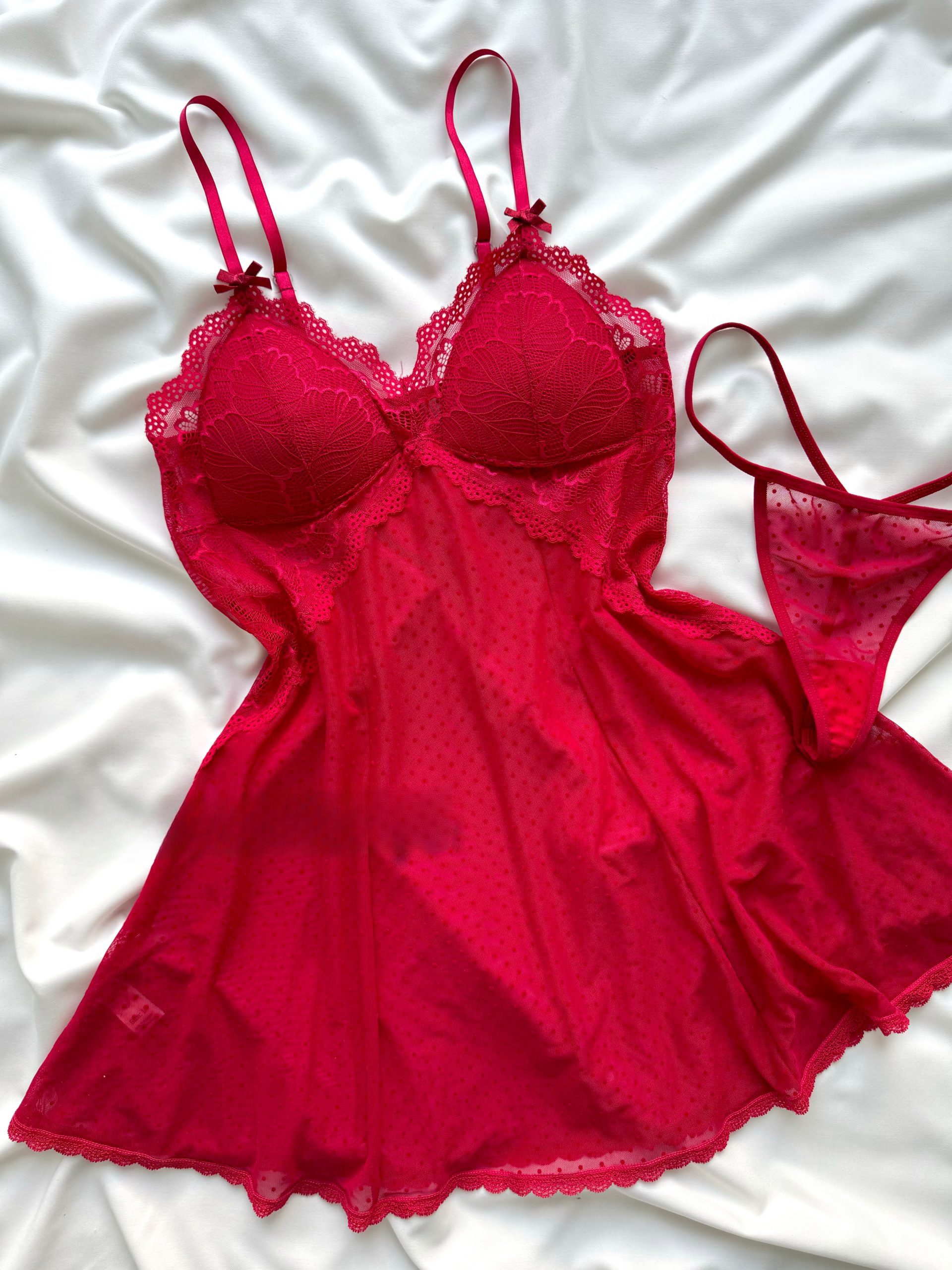 D26C7D5A-FDE8-47D8-B921-5A0ACF7B51AE-scaled ست لباس خواب کاپدار خال مخملی دانلا - Image 1