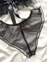 ست لباس خواب نیم تنه و شورت خالدار توری دانلا - Image 2