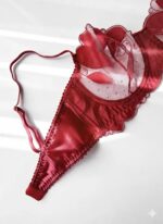 ست شورت و سوتین توری گیپوری فنردار قرمز دانلا - Image 3