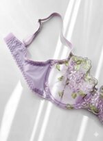 ست شورت و سوتین توری گیپوری فنردار دانلا - Image 3