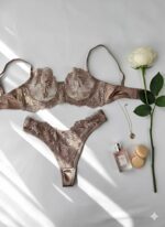 ست شورت و سوتین توری گیپوری فنردار دانلا ژینا رنگ بژ