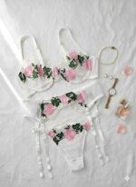 ست شورت و سوتین سه تیکه گیپوری سفید دانلا