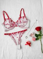 ست شورت و سوتین توری گیپوری فنردار دانلا قلبی سفید و قرمز