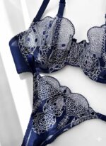 ست شورت و سوتین گیپوری سرمه ای دانلا - Image 3