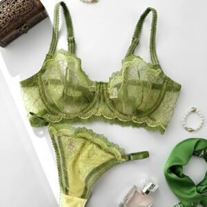 ست شورت و سوتین توری گیپوری فنردار سبز دانلا