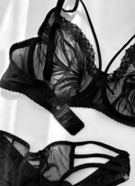 ست شورت و سوتین توری گیپوری فنردار و هارنس دار - Image 4