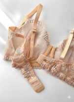 ست شورت و سوتین توری گیپوری فنردار دانلا - Image 3