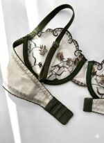 ست لباس زیر گیپوری توری سبز و کرم دانلا - Image 3