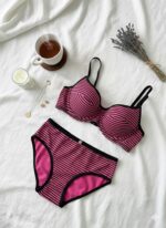 ست شورت و سوتین کاپدار نخی فنردار دانلا