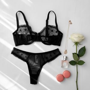 ست توری گیپوری گلدوزی شده مشکی دانلا