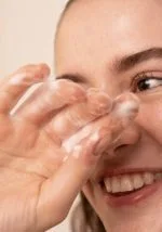 پاک کننده کف کننده پوست درخت چای بادی شاپ The Body Shop