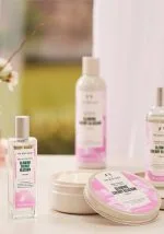 کرم بدن شکوفه های گیلاس درخشان بادی شاپ The Body Shop