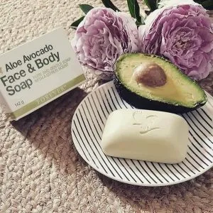صابون بدن و صورت آلوئه آووکادو فوراورلیوینگ Forever Living Aloe Avocado Face and Body Soap 1 120119888 352342615963300 9170411947102571682 n 1