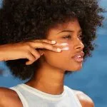 ضد آفتاب فیوژن واتر SPF50 بدون رنگ ایزدین Isdin - Image 5