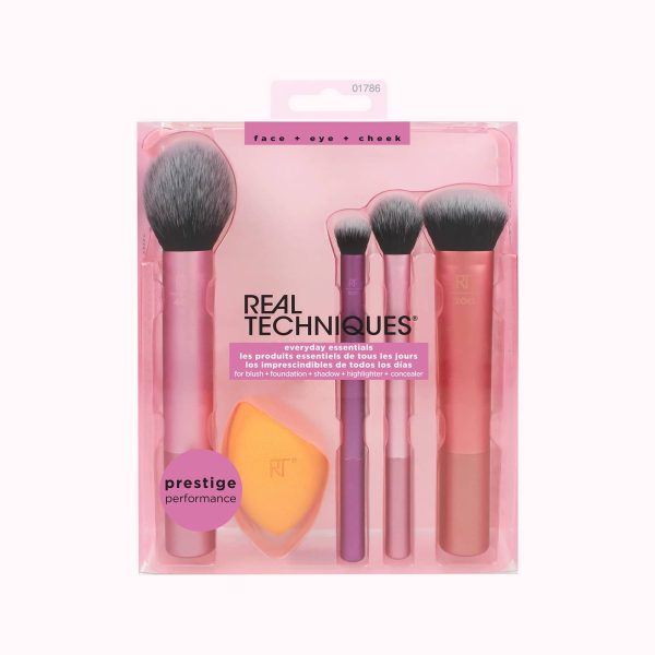 THUMBNAIL Everyday Essentials Makeup Brush Set