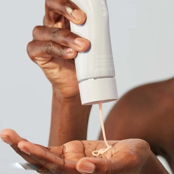 fenty beauty total cleanser min