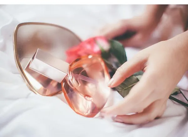 عطر کالوین کلین اندلس ایفوریا Calvin Klein endless euphoria 1 calvin klein endless euphoria poster 2 600x600 1 e1721496083562