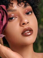 برق لب POWER BOUQUET LIP GLOSS-ESPRESSO YOURSELF شیگلم SHEGLAM - Image 2