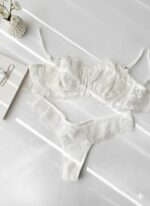 ست شورت و سوتین توری گیپوری فنردار سفید دانلا