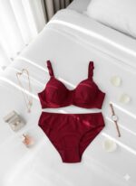 ست شورت و سوتین نخی فنردار دانلا