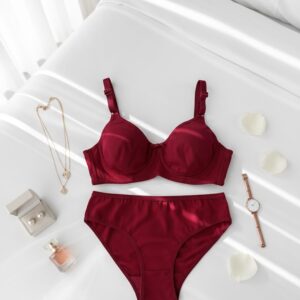 ست شورت و سوتین نخی فنردار دانلا