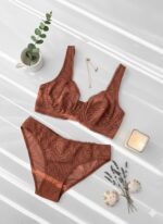 ست شورت و سوتین توری گیپوری فنردار دانلا