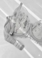 ست شورت و سوتین گیپوری سفید-طوسی دانلا