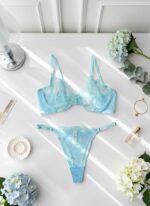 ست شورت و سوتین گیپوری فنردار آبی آسمانی کاپ C دانلا