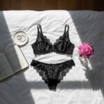 ست شورت و سوتین توری گیپوری فنردار دانلا