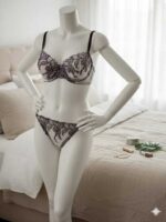 ست لباس زیر گیپوری فنردار دانلا رنگ بنفش کاپ سی دانلا - Image 2