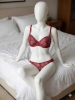 ست لباس زیر گیپوری فنردار ژینا رنگ قرمز کاپ سی دانلا - Image 2